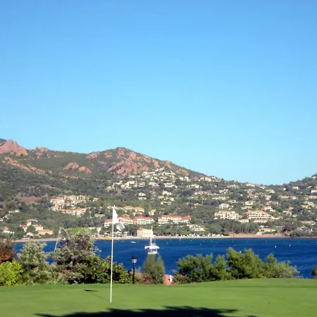 Cap Esterel Village: 2 Pieces Central Belle Vue Mer E1- 161la Saint-Raphaël