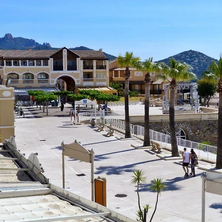 Cap Esterel Village: 2 Pieces Central Belle Vue Mer E1- 161la Apartment *